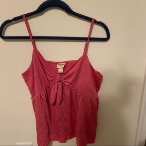 Knot tie tank